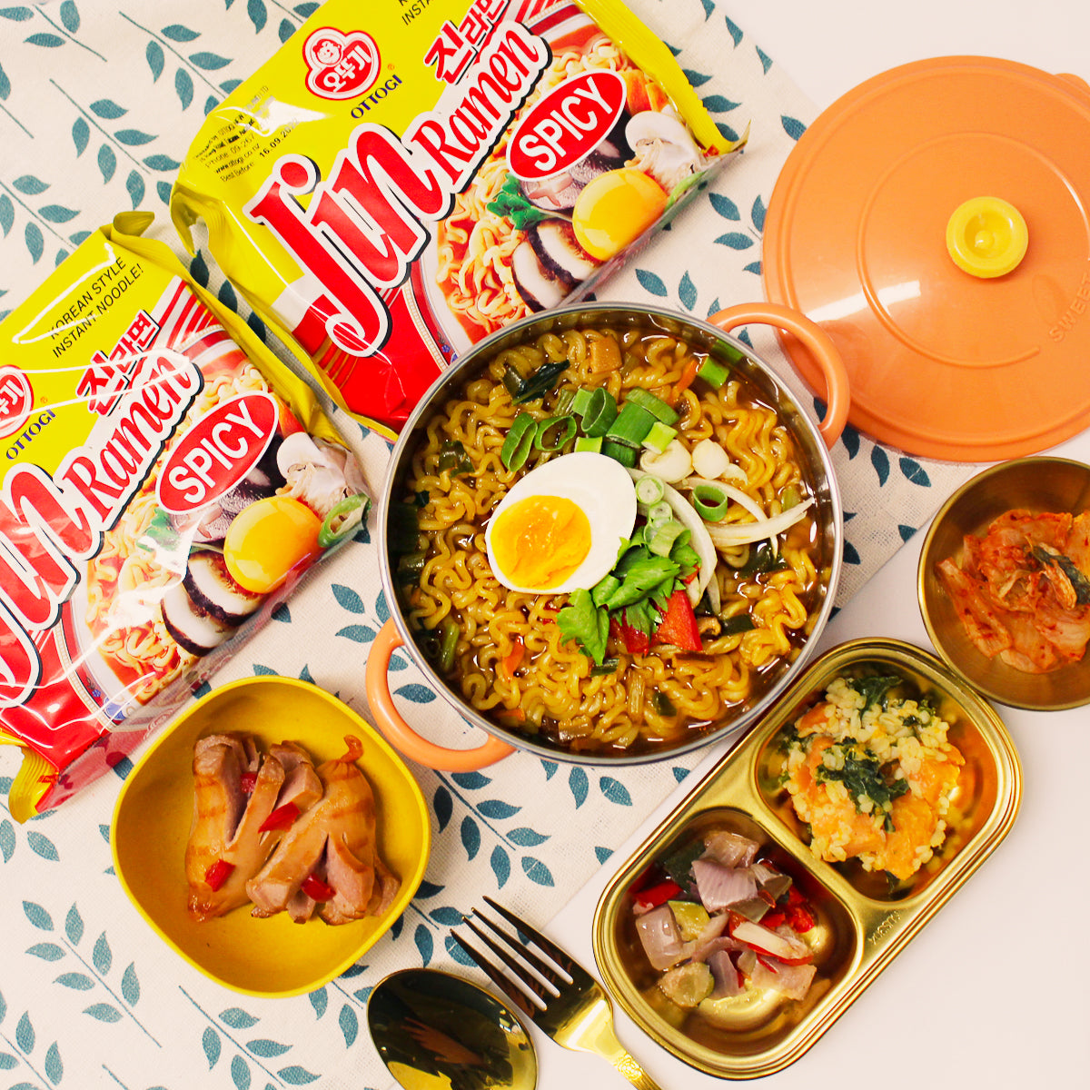 Jin Ramen Hot - Sopa instantánea sabor a Carne Picante en Bolsa Pack x5